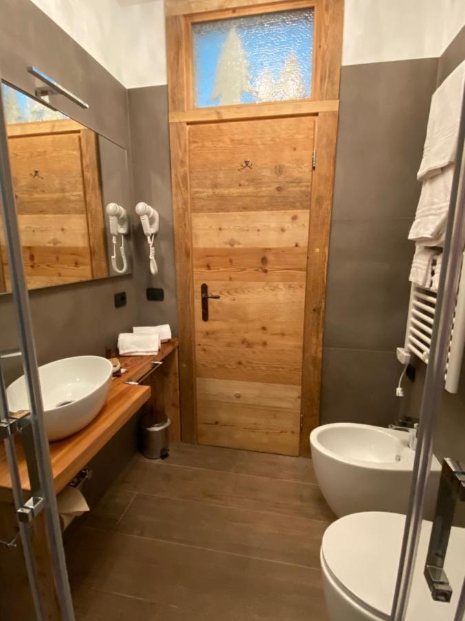 Fra Rose E Mughi Bed & Breakfast Domegge di Cadore Ngoại thất bức ảnh