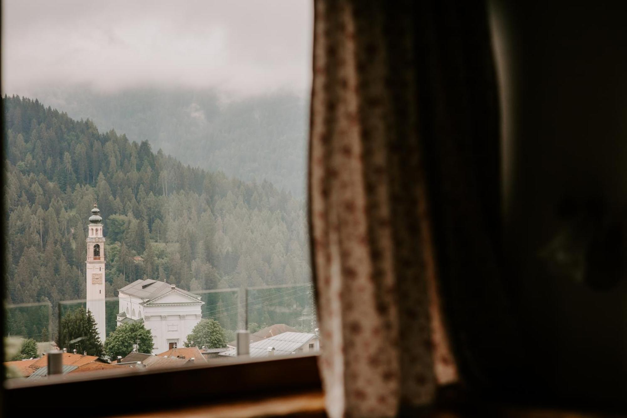 Fra Rose E Mughi Bed & Breakfast Domegge di Cadore Ngoại thất bức ảnh