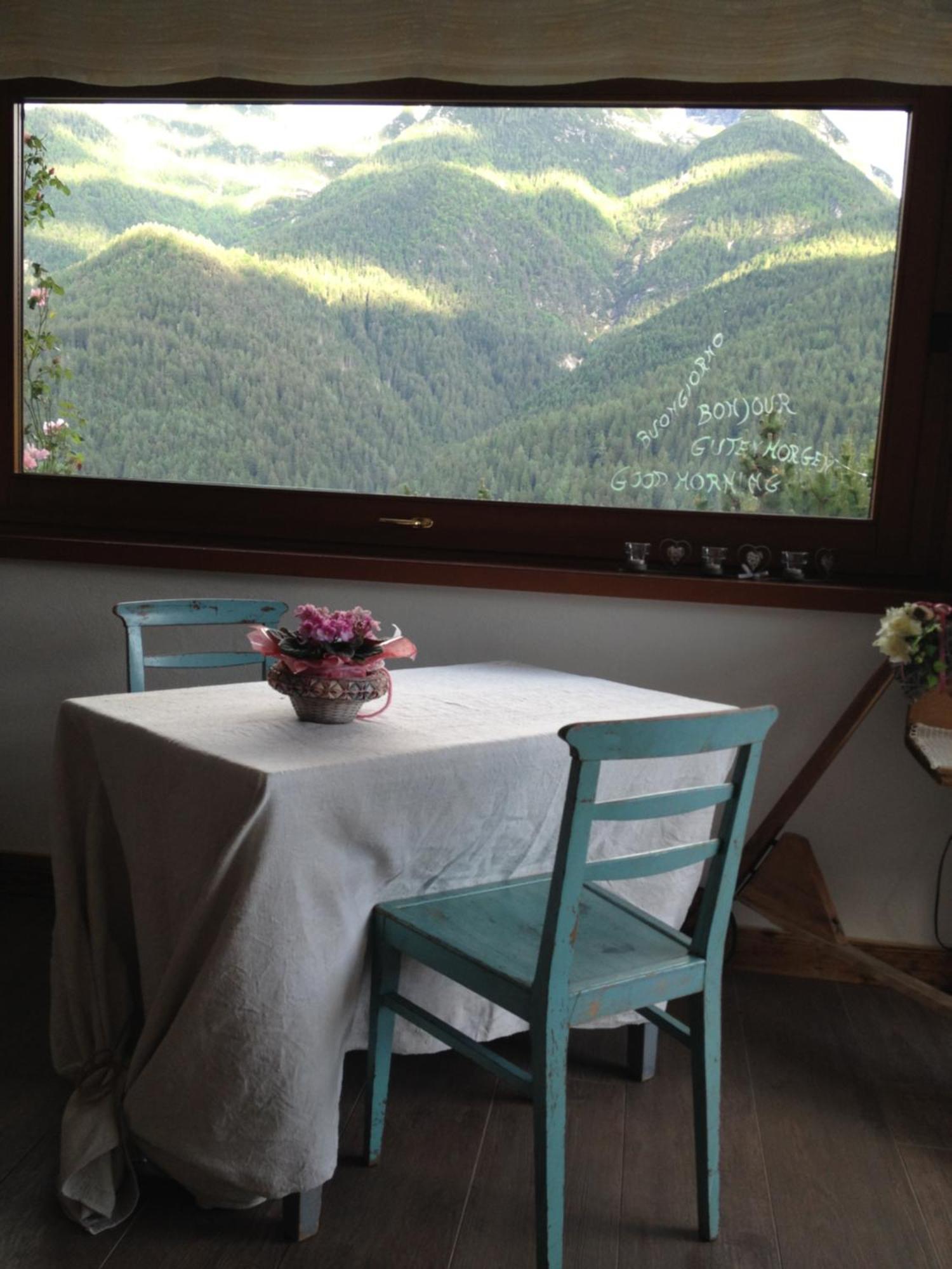 Fra Rose E Mughi Bed & Breakfast Domegge di Cadore Ngoại thất bức ảnh