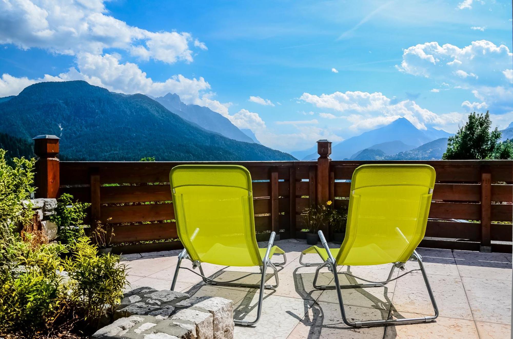 Fra Rose E Mughi Bed & Breakfast Domegge di Cadore Ngoại thất bức ảnh