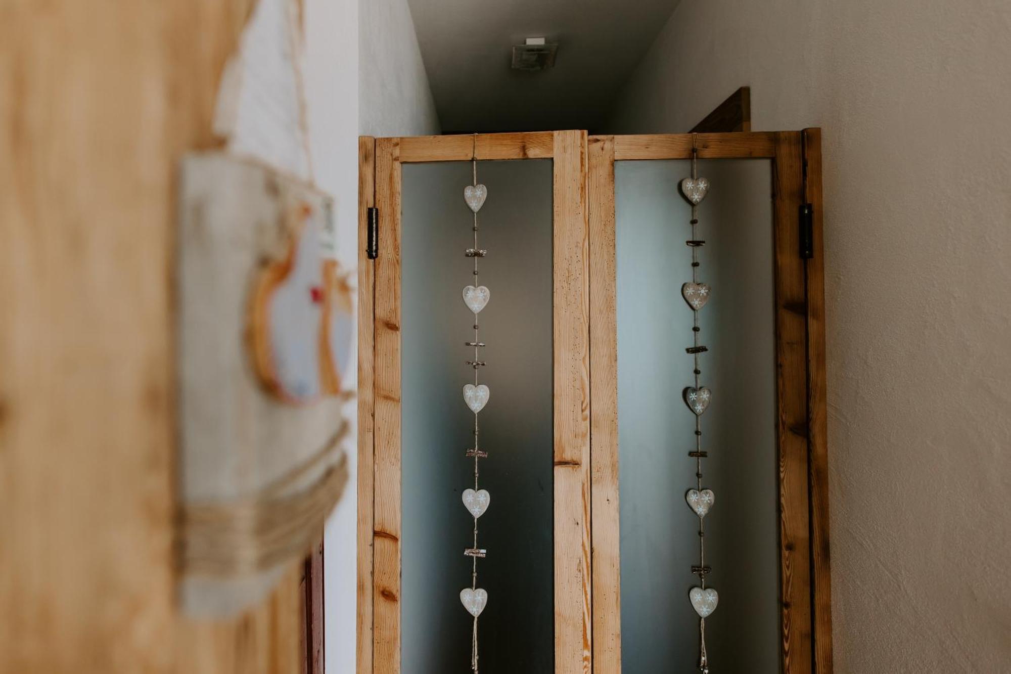 Fra Rose E Mughi Bed & Breakfast Domegge di Cadore Ngoại thất bức ảnh